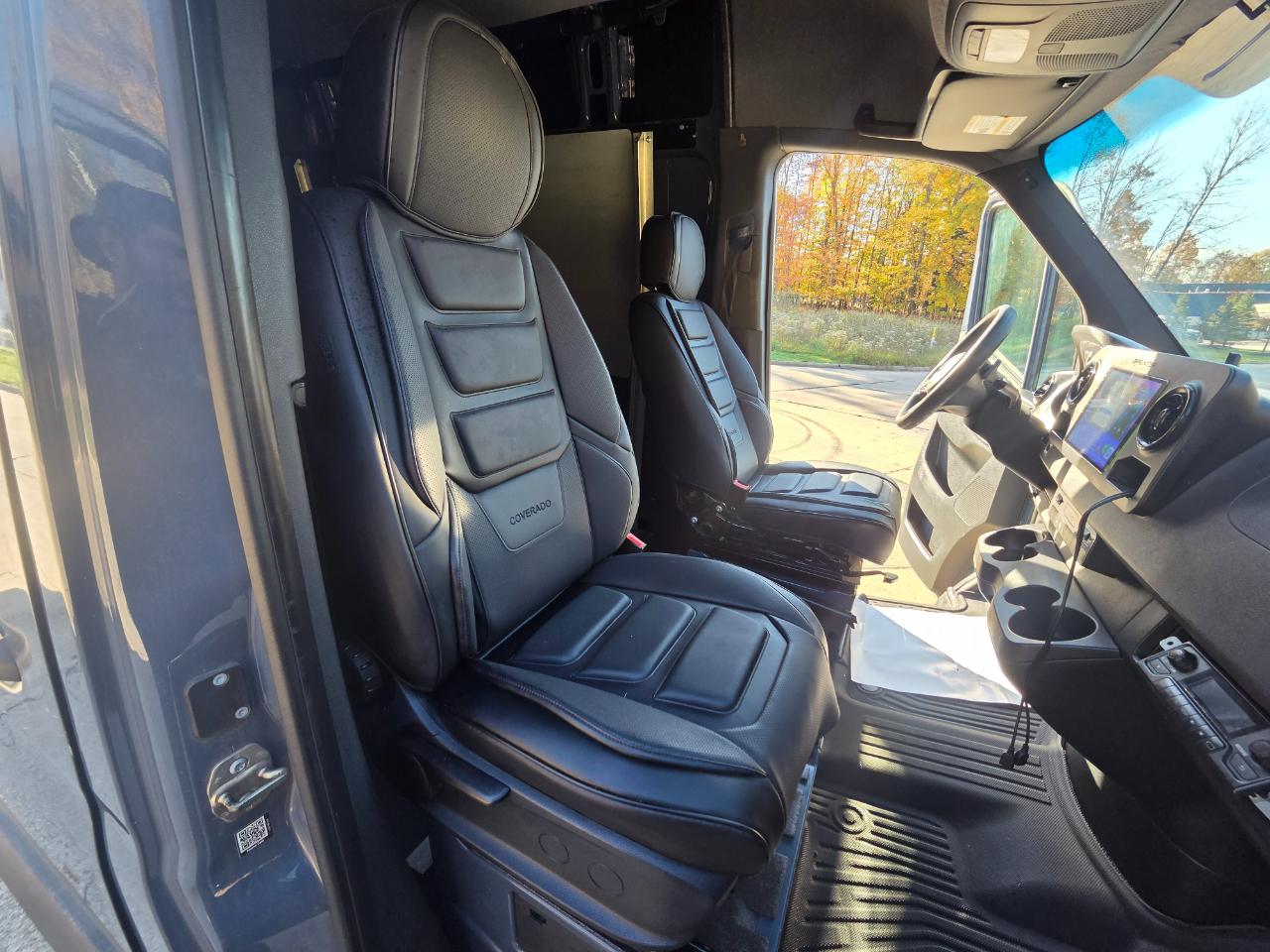 Mercedes-Benz Sprinter Van 2500 High Roof V6 170" RWD 2019