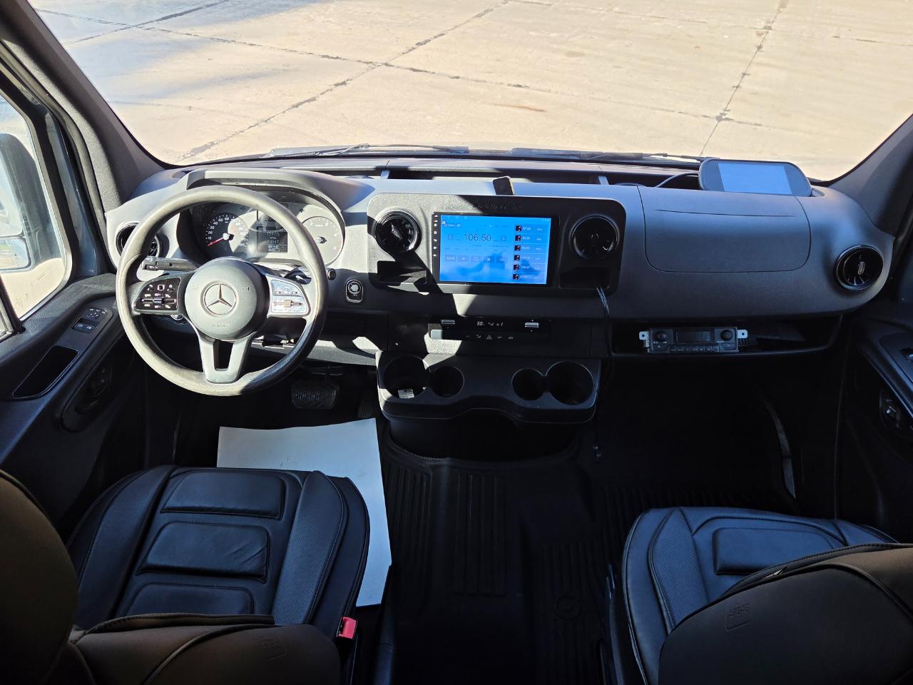 Mercedes-Benz Sprinter Van 2500 High Roof V6 170" RWD 2019