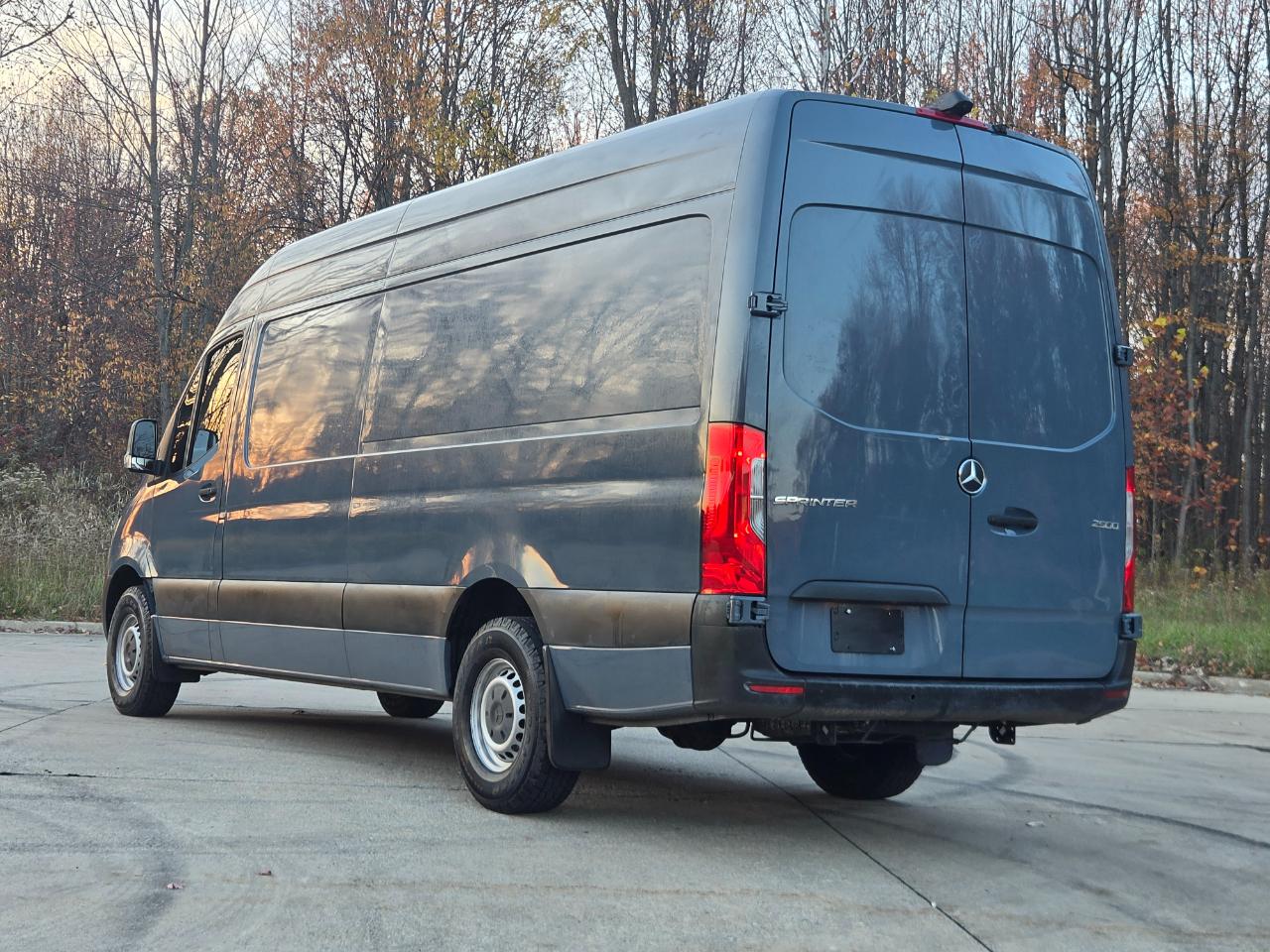 Mercedes-Benz Sprinter Van 2500 High Roof V6 170" RWD 2019