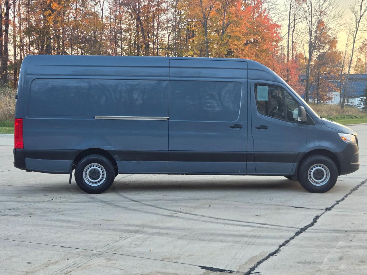 Mercedes-Benz Sprinter Van 2500 High Roof V6 170" RWD 2019