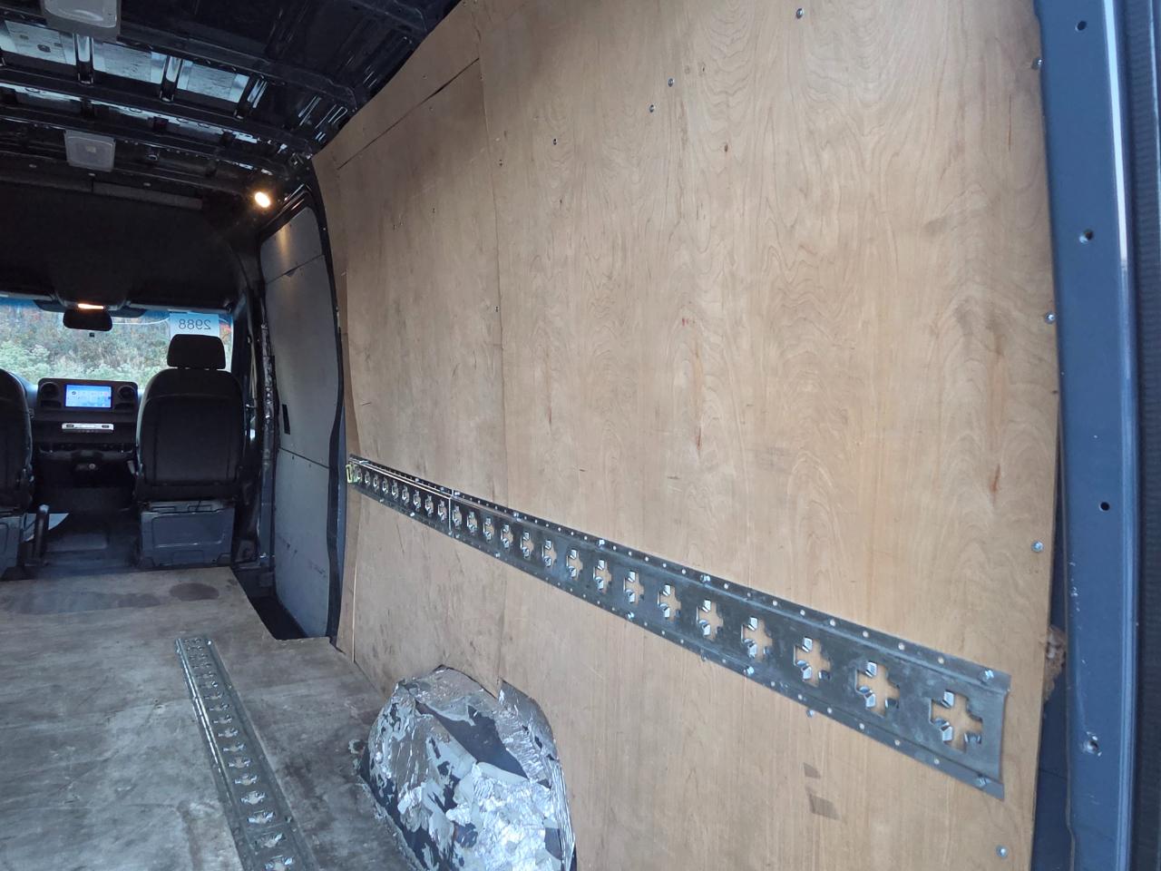 Mercedes-Benz Sprinter Van 2500 High Roof V6 170" RWD 2019