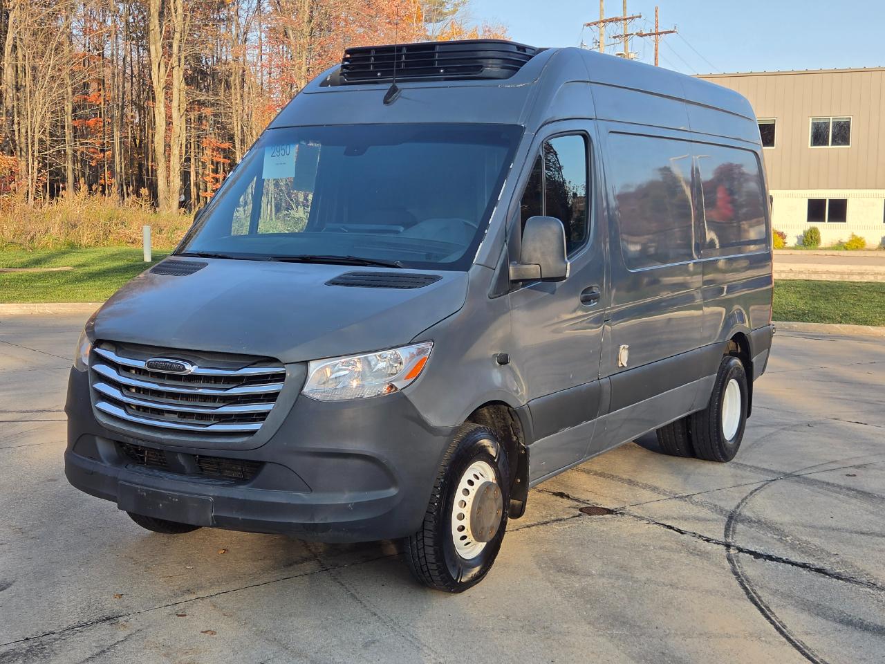 Freightliner Sprinter Van 3500 High Roof V6 144" RWD 2019