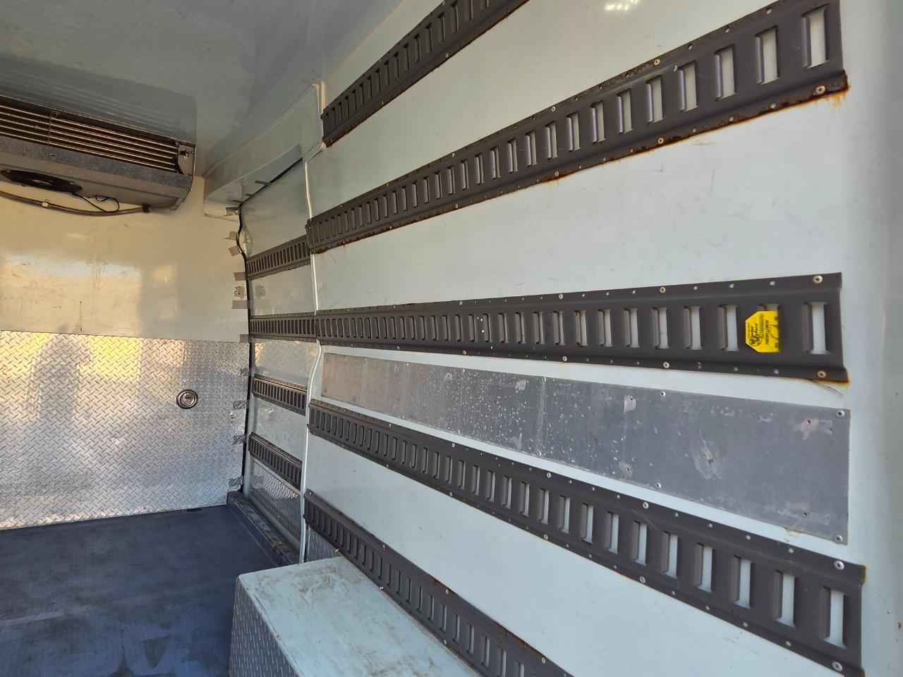 Freightliner Sprinter Van 3500 High Roof V6 144" RWD 2019