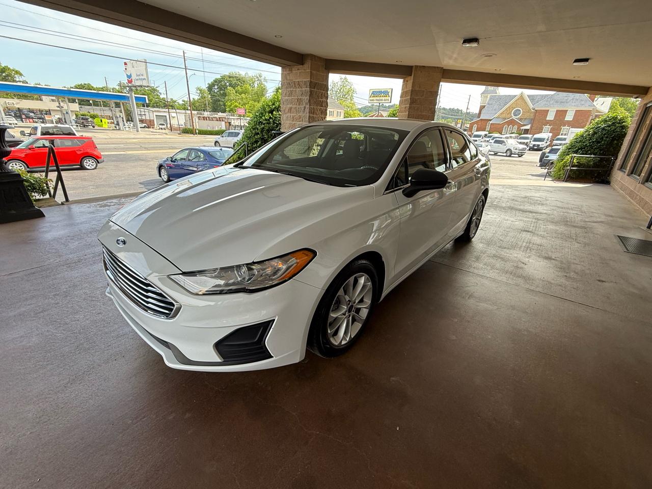Ford Fusion SE FWD 2020