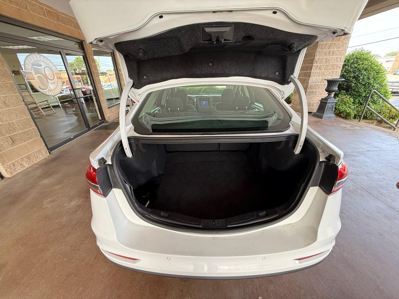 Ford Fusion SE FWD 2020