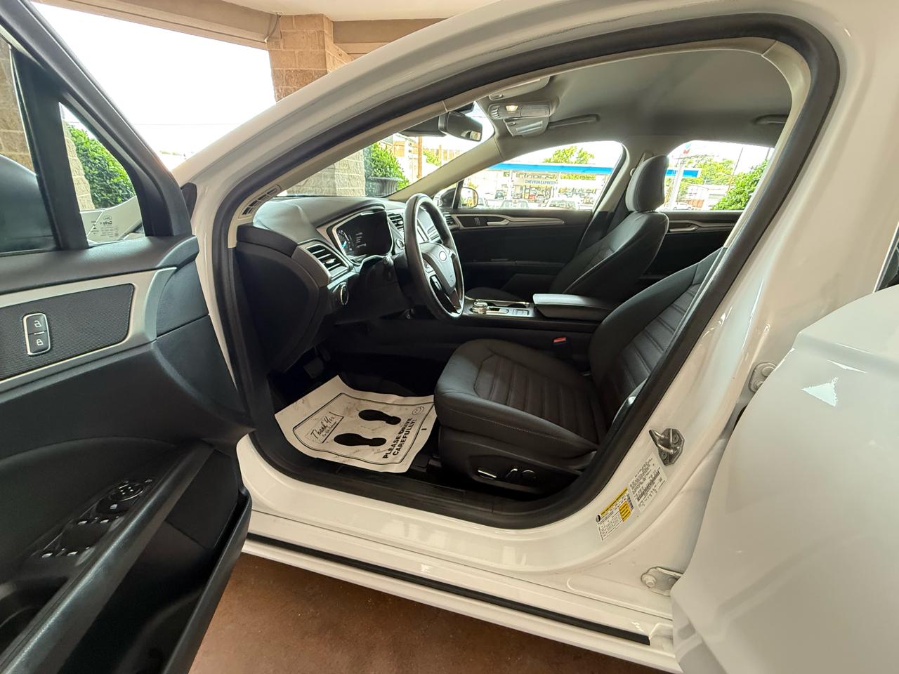 Ford Fusion SE FWD 2020