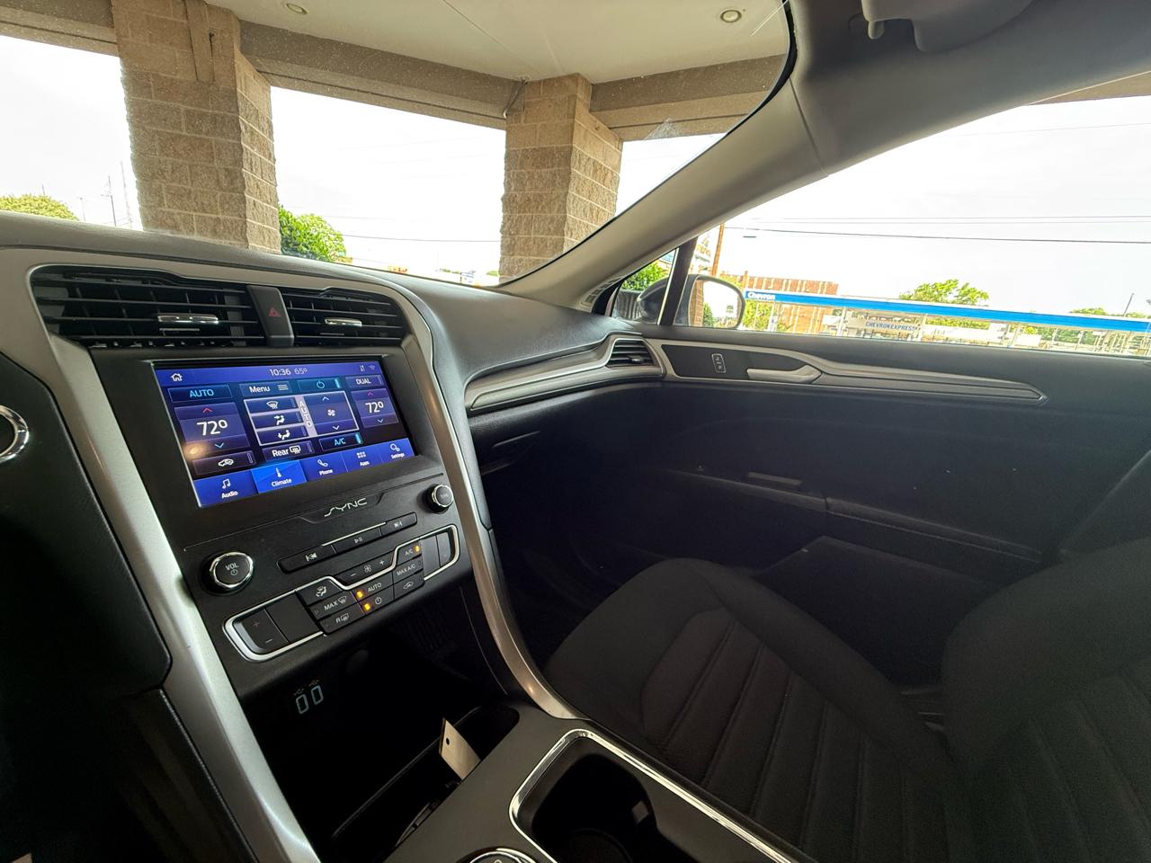 Ford Fusion SE FWD 2020