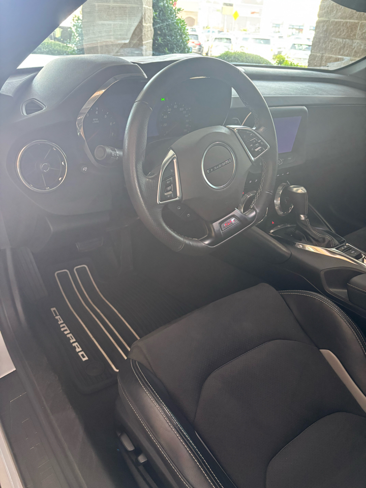 Chevrolet Camaro 2dr Cpe 1SS 2019