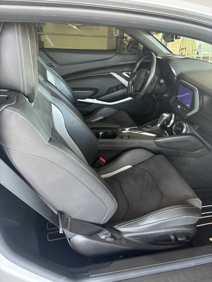 Chevrolet Camaro 2dr Cpe 1SS 2019