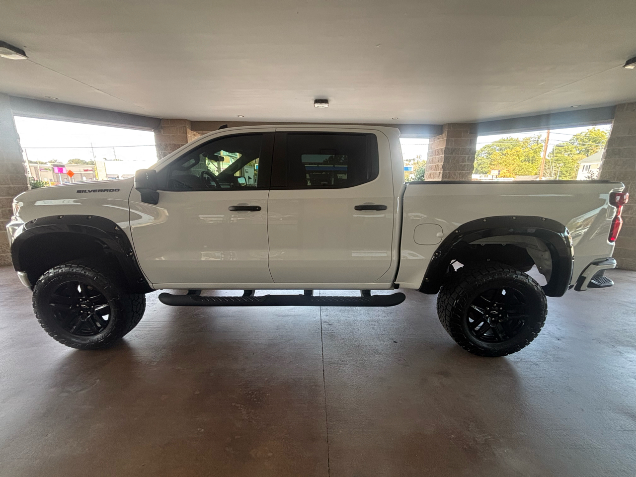 Chevrolet Silverado 1500 LTD 2WD Crew Cab 147" Custom 2022