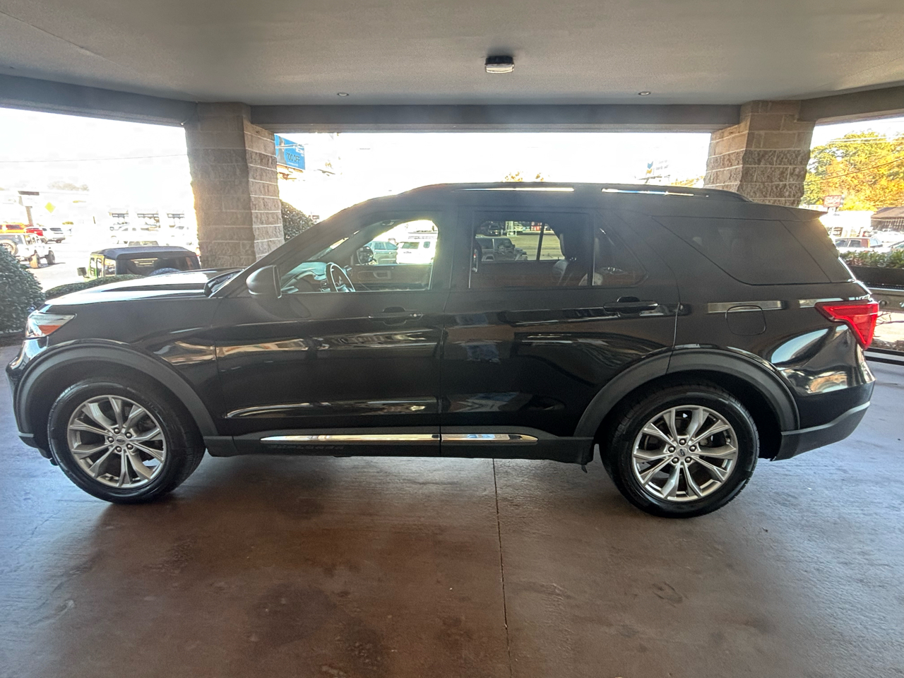 Ford Explorer XLT RWD 2021