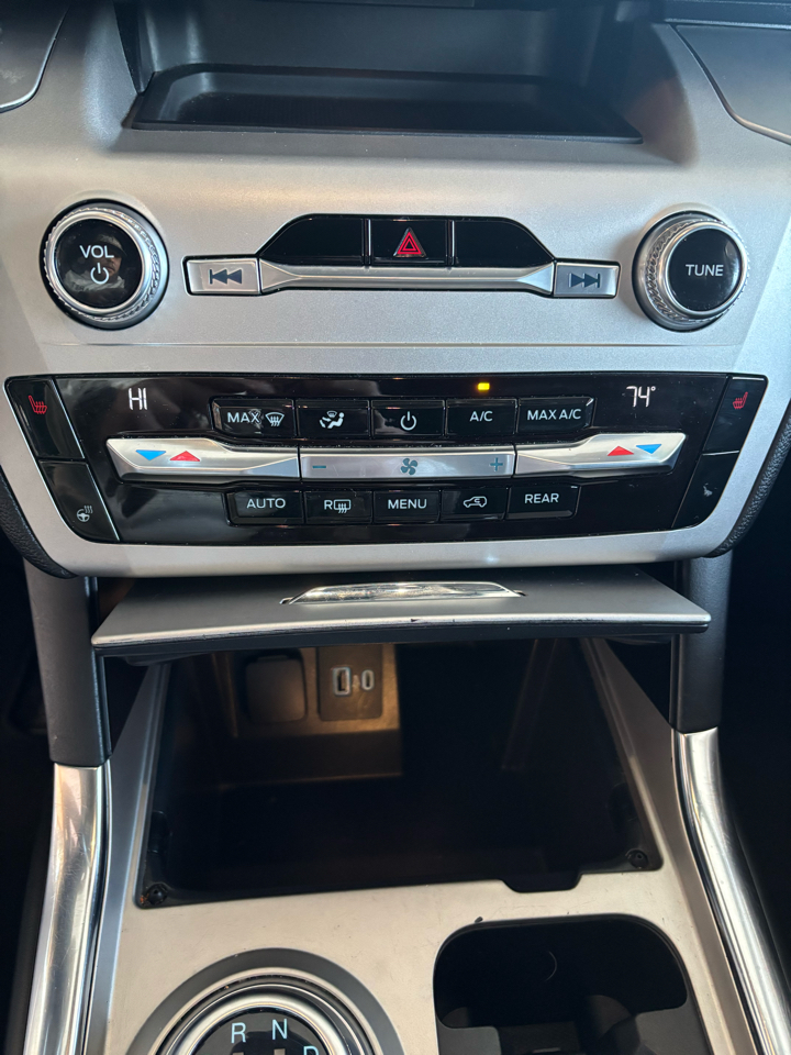 Ford Explorer XLT RWD 2021