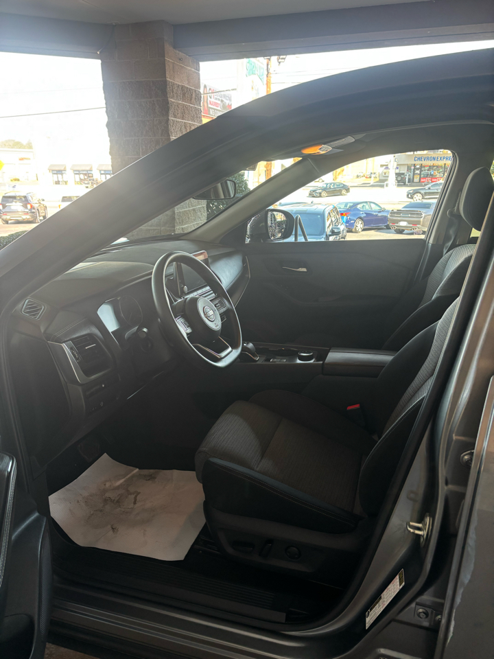 Nissan Rogue AWD SV 2023