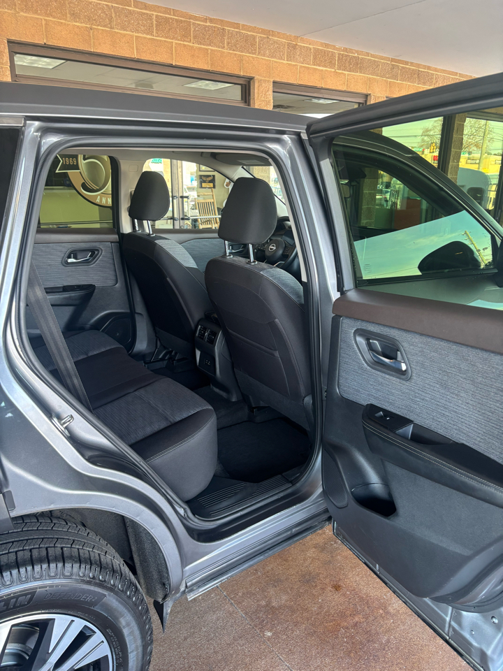 Nissan Rogue AWD SV 2023