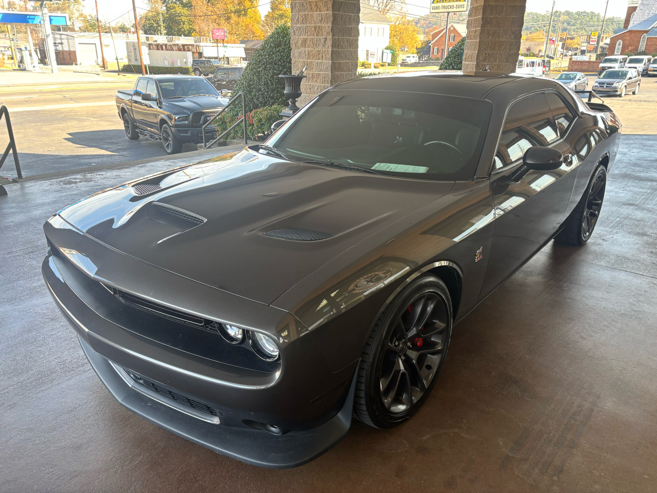 Dodge Challenger R/T Scat Pack RWD 2023