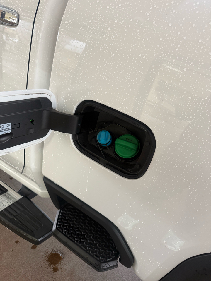 GMC Sierra 2500HD 4WD Crew Cab 159" Denali 2024