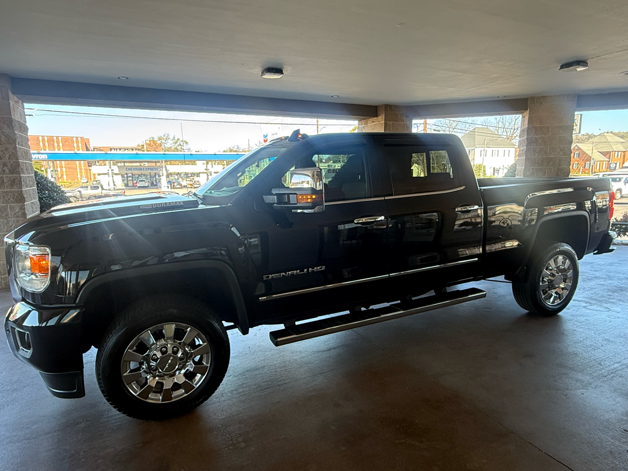 GMC Sierra 2500HD 4WD Crew Cab 153.7" Denali 2018