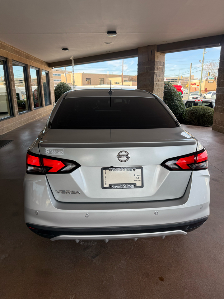 Nissan Versa S CVT 2020