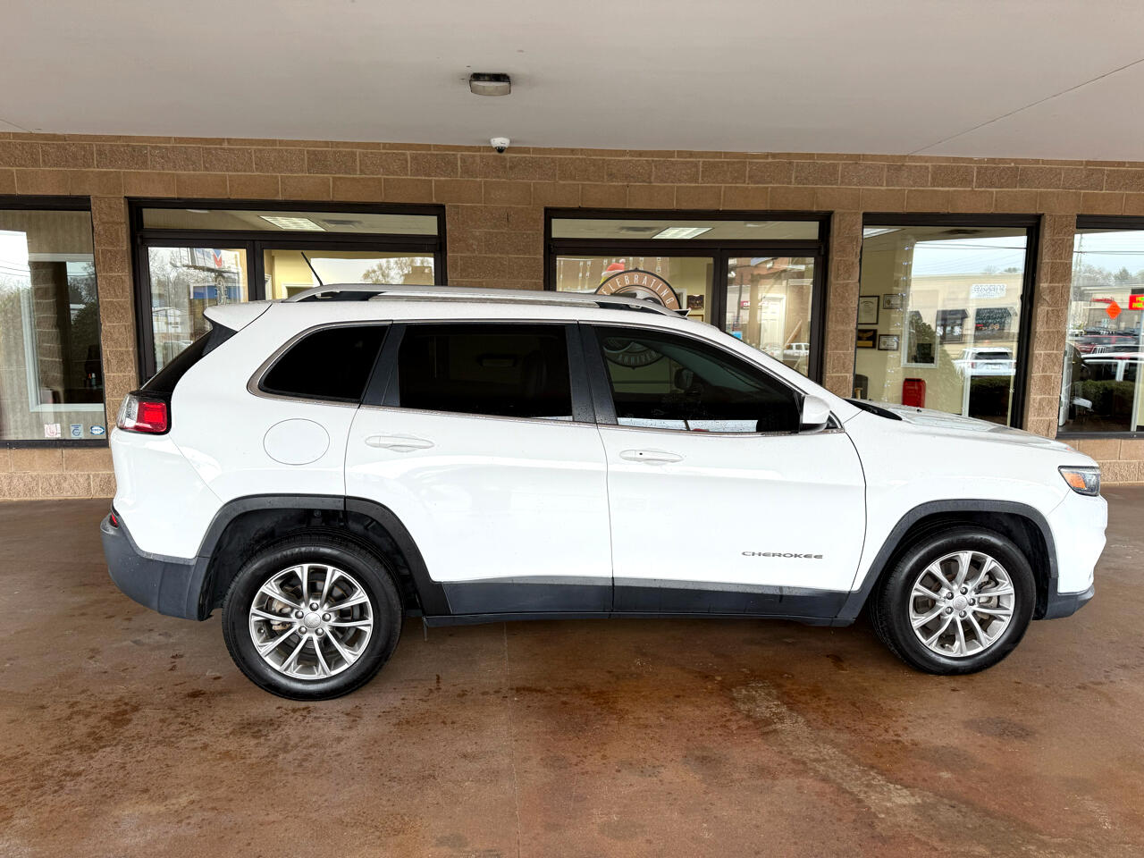 Jeep Cherokee Latitude Plus FWD 2019