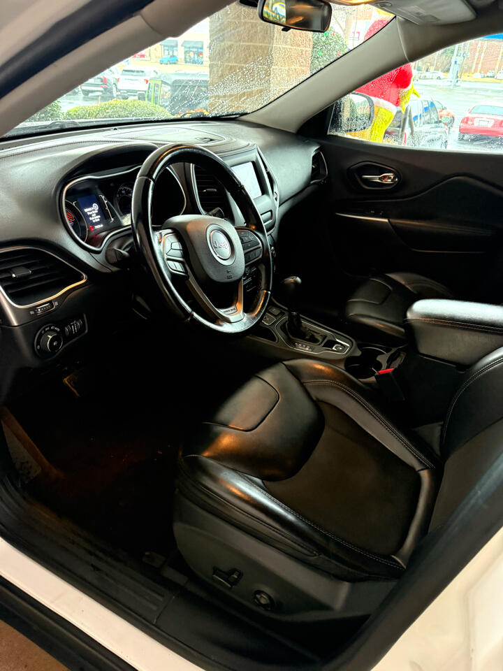 Jeep Cherokee Latitude Plus FWD 2019