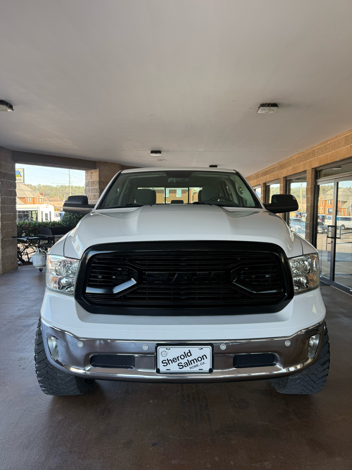 RAM 1500 Big Horn 4x4 Crew Cab 5'7" Box 2017