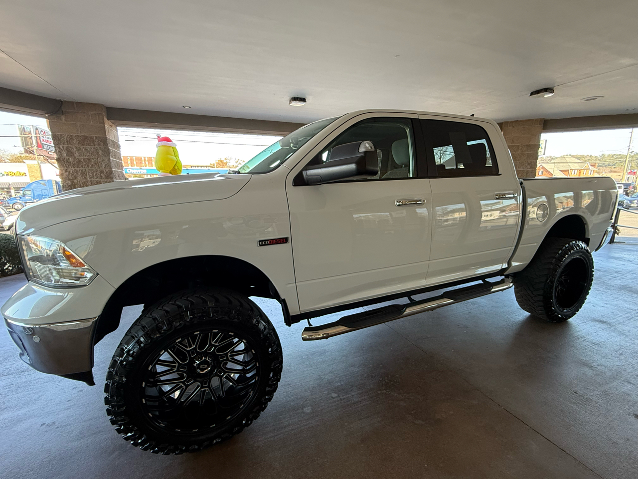 RAM 1500 Big Horn 4x4 Crew Cab 5'7" Box 2017