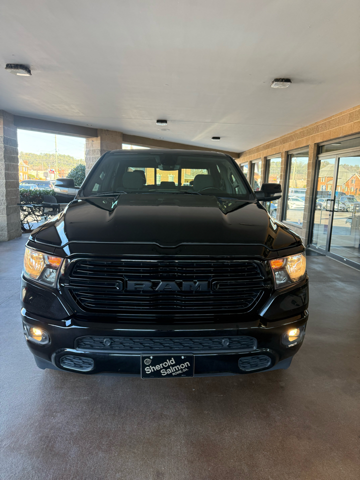 RAM 1500 Big Horn 4x4 Crew Cab 5'7" Box 2020