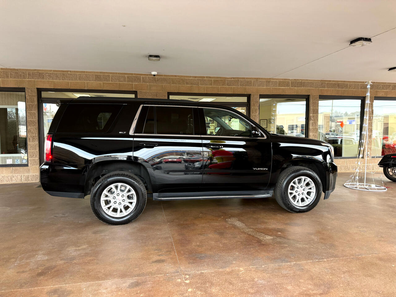 GMC Yukon 4WD 4dr SLT 2019
