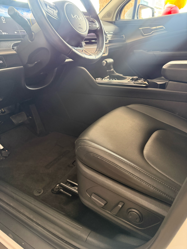 Kia Sportage SX FWD 2025