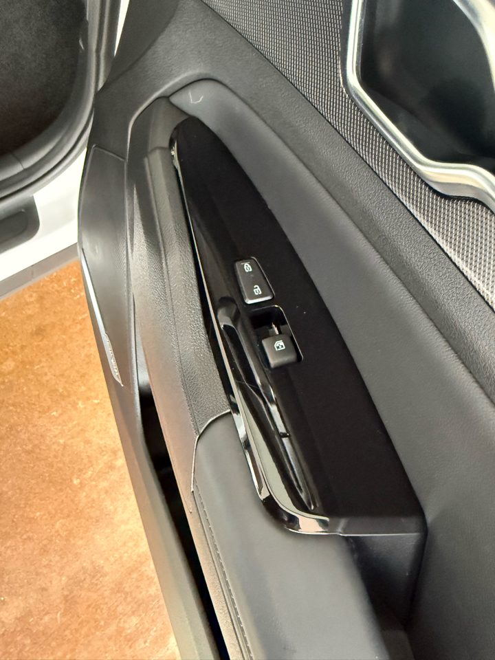 Kia Sportage SX FWD 2025