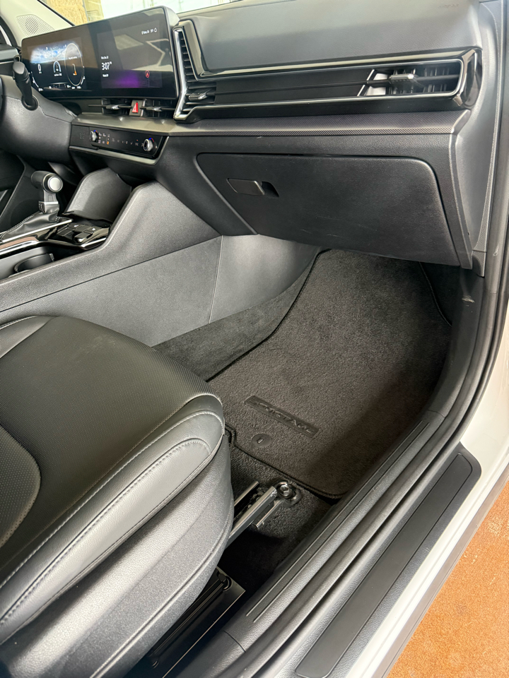 Kia Sportage SX FWD 2025