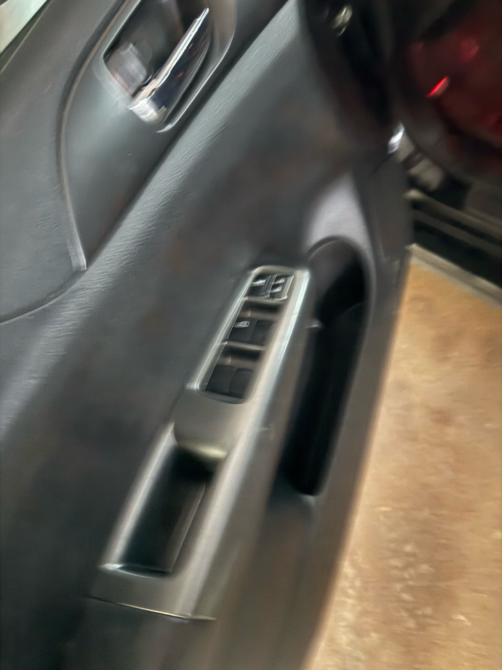 Subaru Impreza Sedan WRX 4dr Man WRX Premium 2011