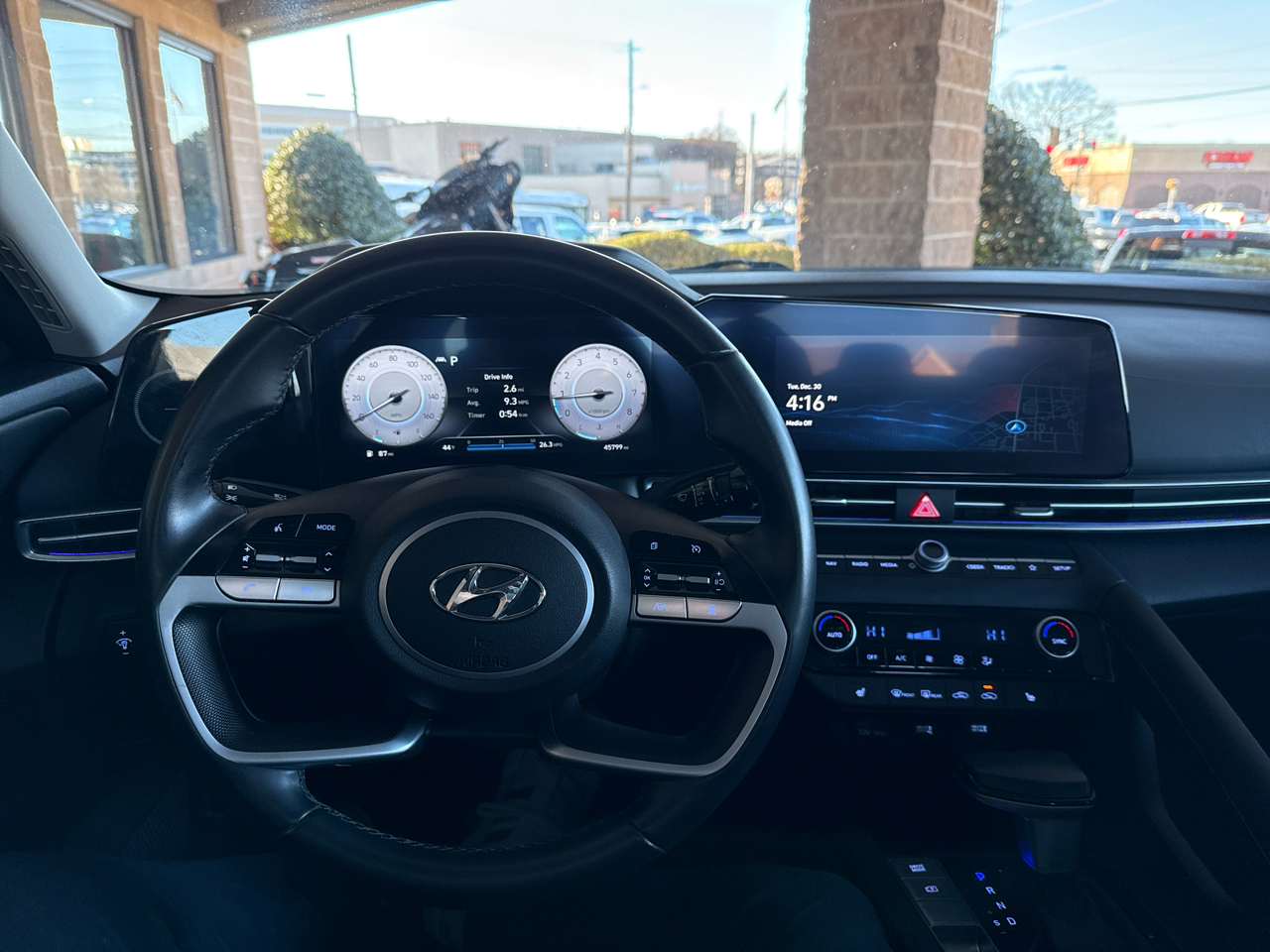 Hyundai Elantra Limited IVT 2023