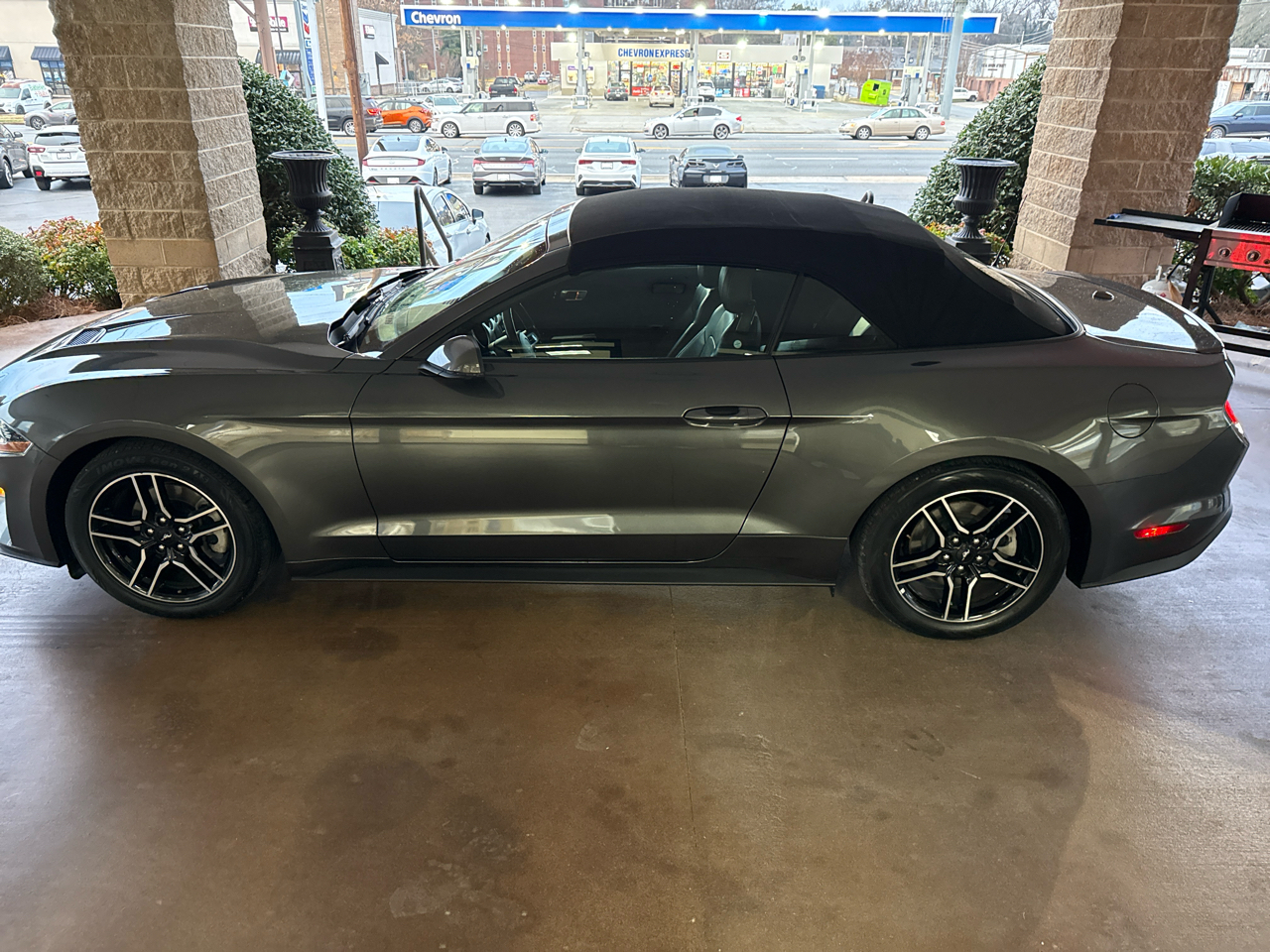 Ford Mustang EcoBoost Convertible 2019