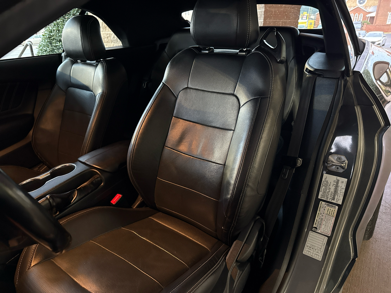 Ford Mustang EcoBoost Convertible 2019