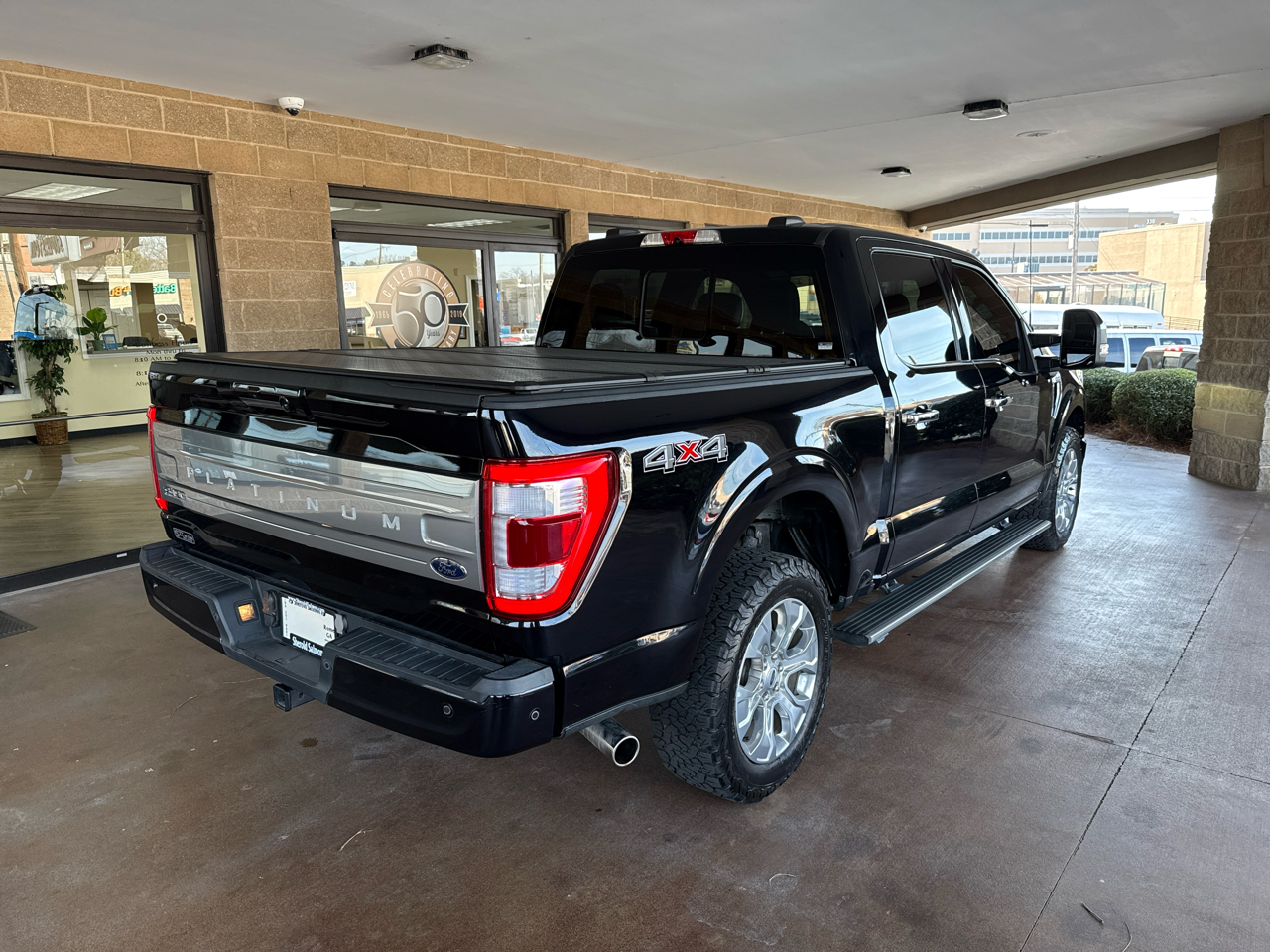 Ford F-150 King Ranch 4WD SuperCrew 5.5' Box 2023