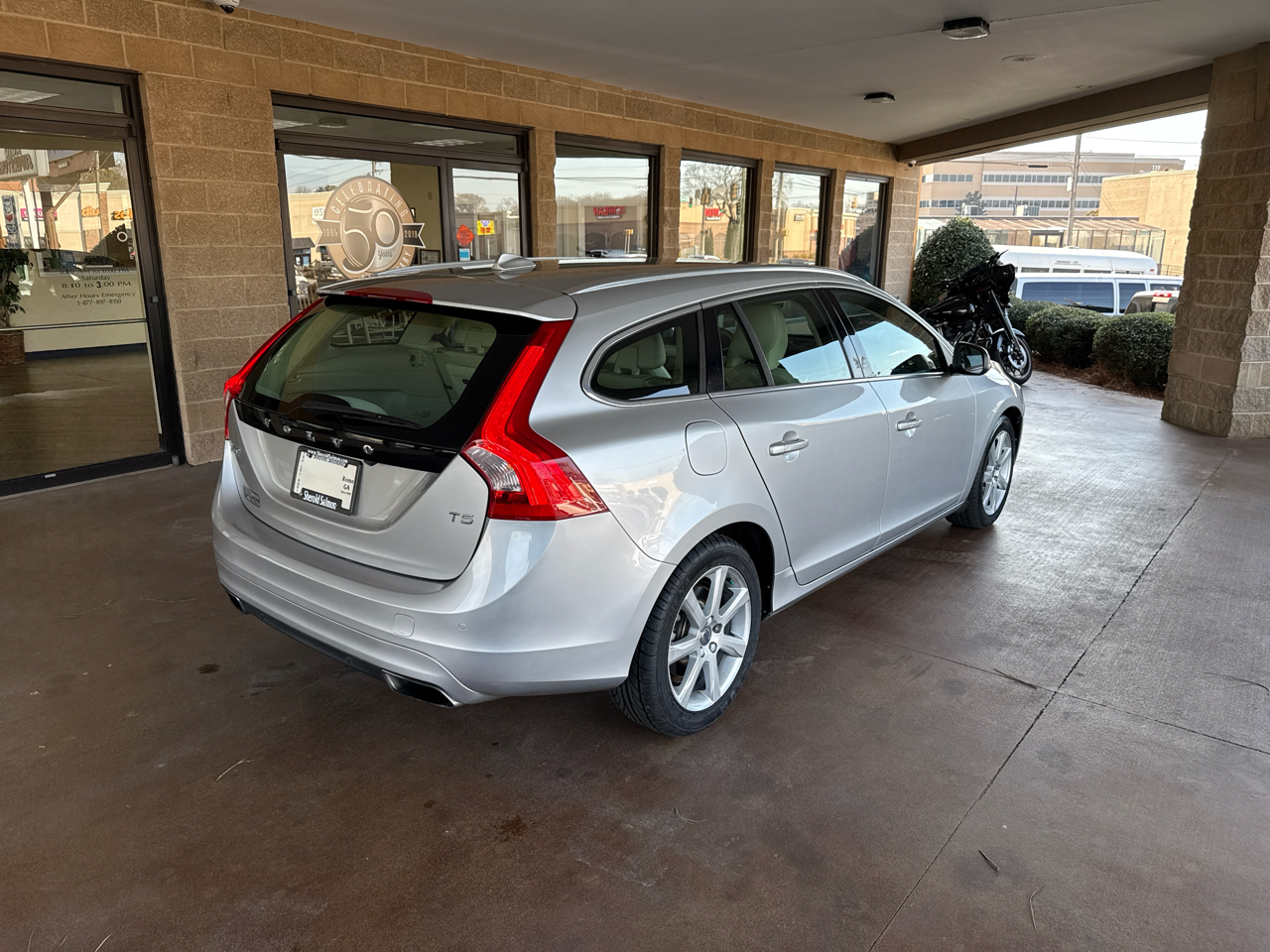 Volvo V60 4dr Wgn T5 Drive-E Platinum FWD 2016