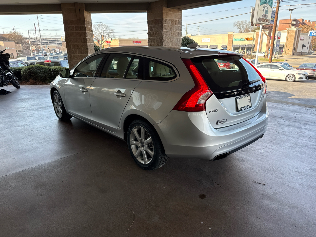 Volvo V60 4dr Wgn T5 Drive-E Platinum FWD 2016