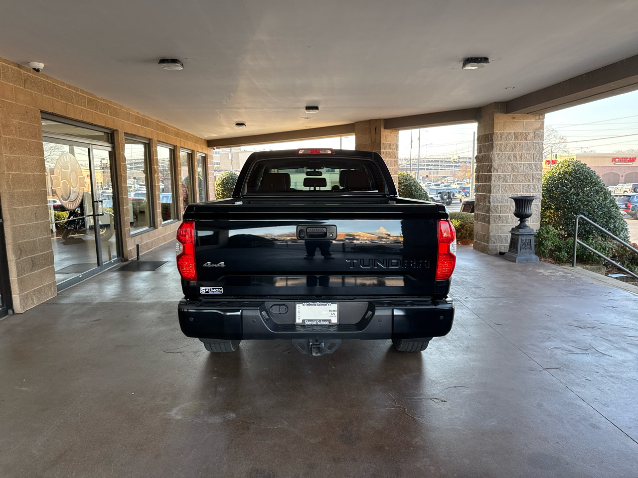 Toyota Tundra 4WD 1794 Edition CrewMax 5.5' Bed 5.7L (Natl) 2017