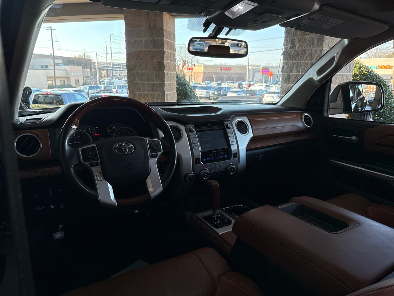 Toyota Tundra 4WD 1794 Edition CrewMax 5.5' Bed 5.7L (Natl) 2017