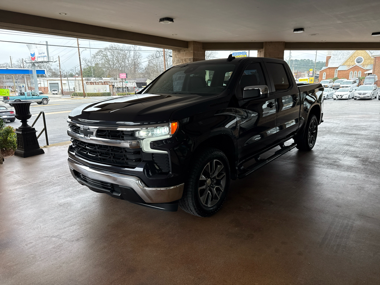 Chevrolet Silverado 1500 2WD Crew Cab 147" LT 2023