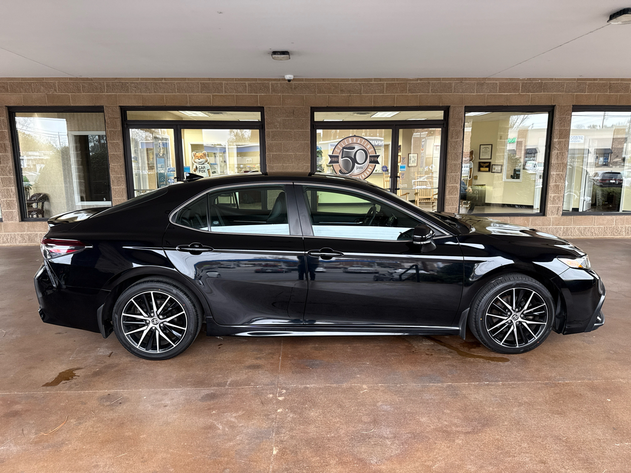 Toyota Camry SE Auto (Natl) 2022