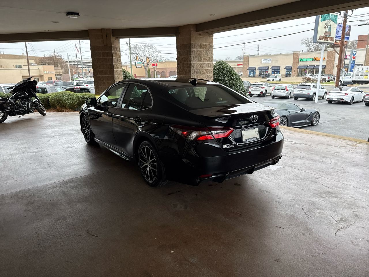 Toyota Camry SE Auto (Natl) 2022