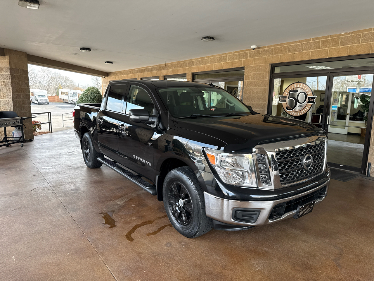 Nissan Titan 4x4 Crew Cab SV 2018