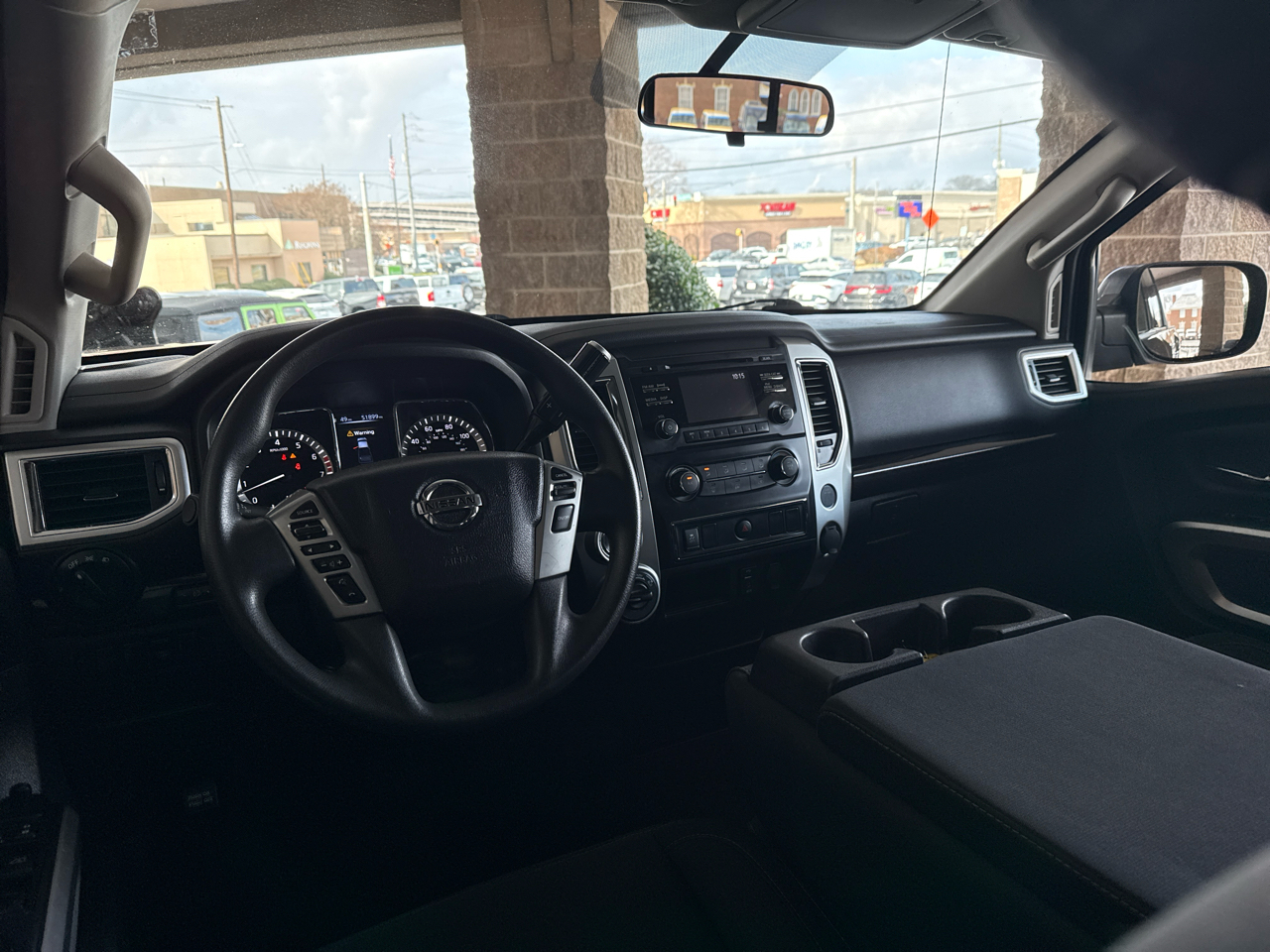 Nissan Titan 4x4 Crew Cab SV 2018