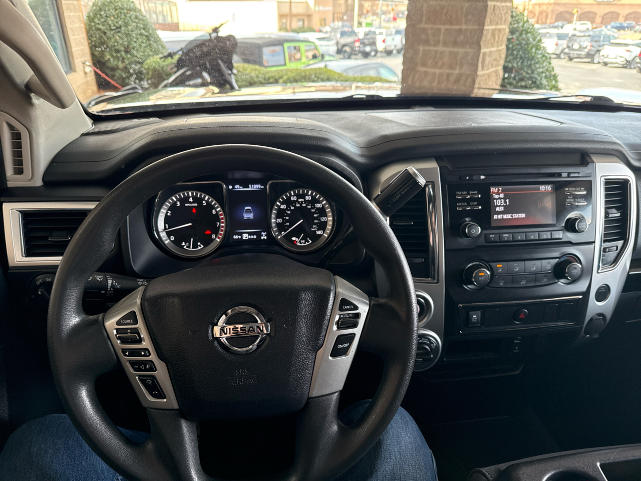 Nissan Titan 4x4 Crew Cab SV 2018