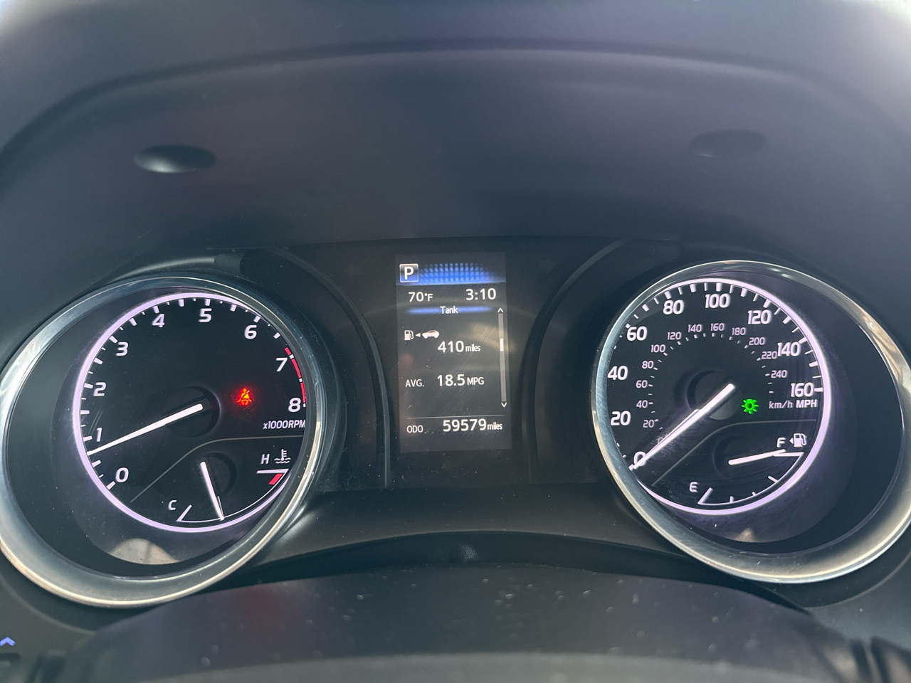 Toyota Camry SE Auto (Natl) 2020