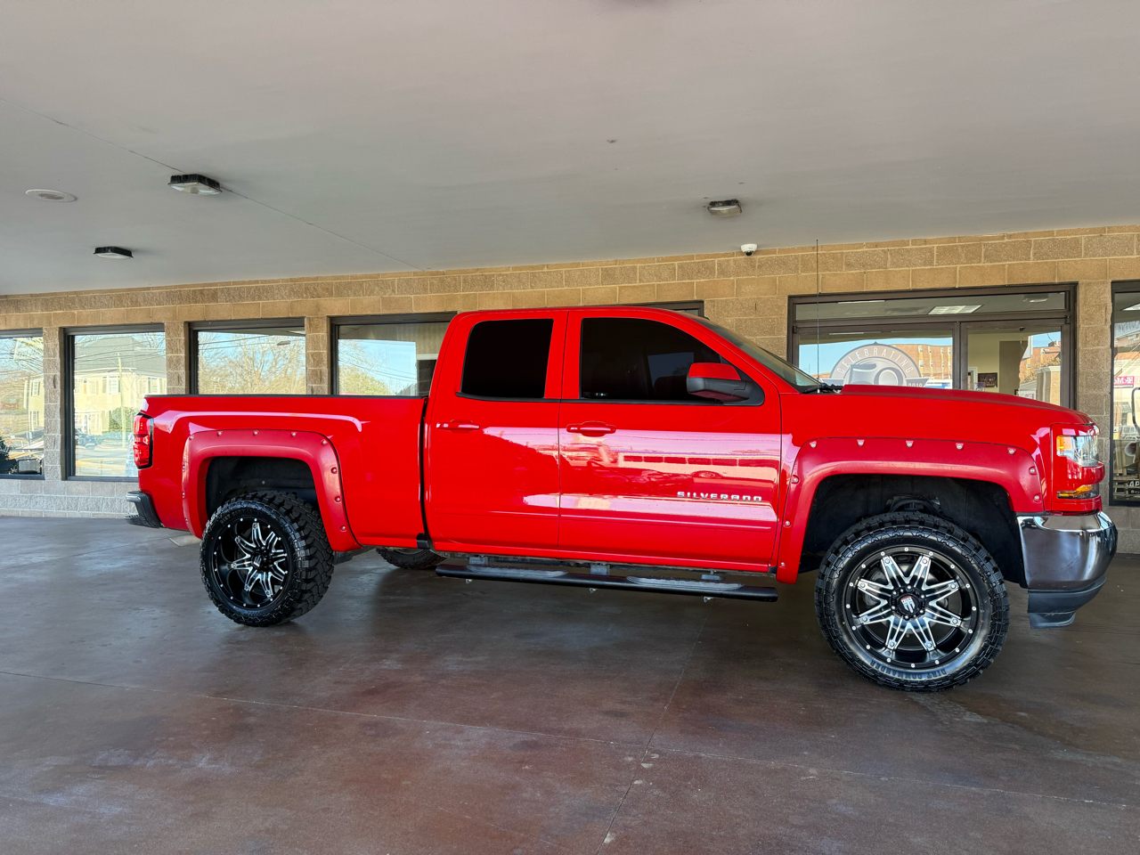 Chevrolet Silverado 1500 2WD Double Cab 143.5" LT w/1LT 2018