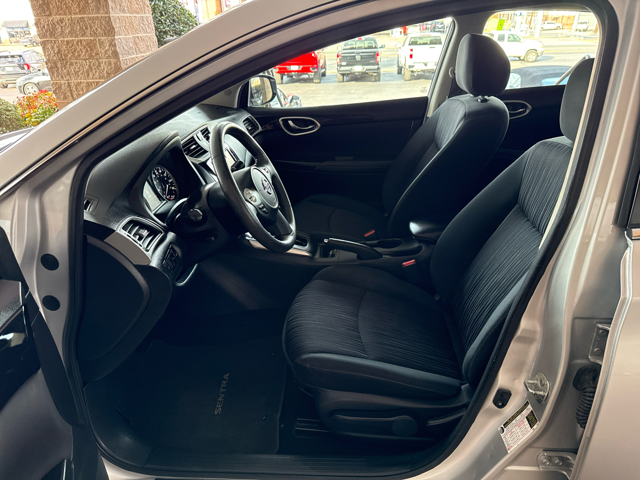 Nissan Sentra SV CVT *Ltd Avail* 2019