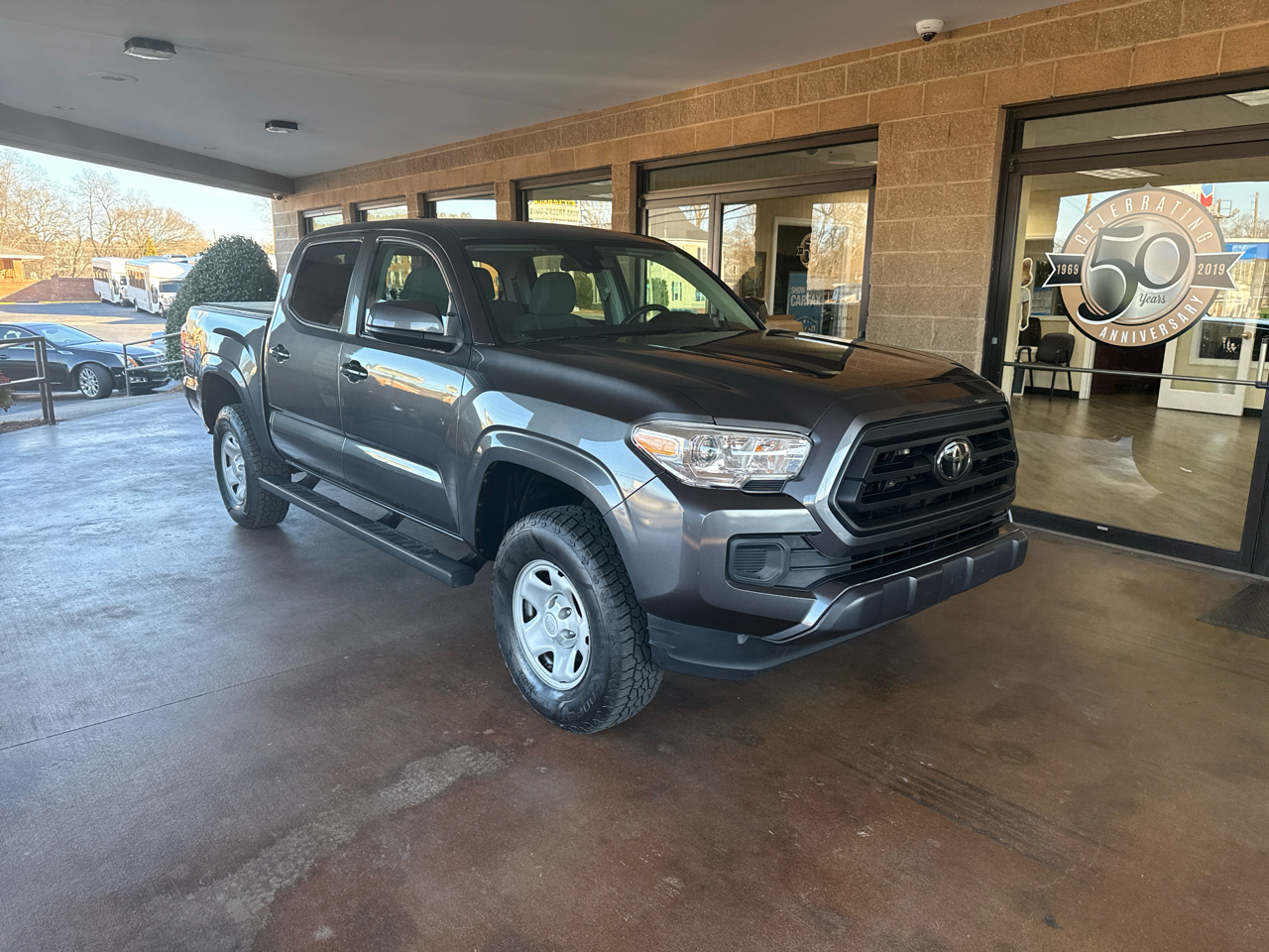 Toyota Tacoma 4WD TRD Off Road Double Cab 5' Bed V6 MT (Natl) 2020